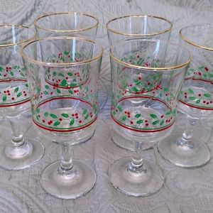 Libbey Holly Berry Water/Wine goblets. Set of 6. Arby's 1985 Promotion.